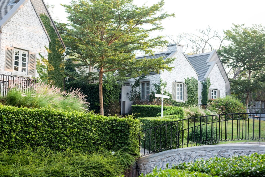 Jak wybrać idealne ogrodzenie aluminiowe do swojego domu?